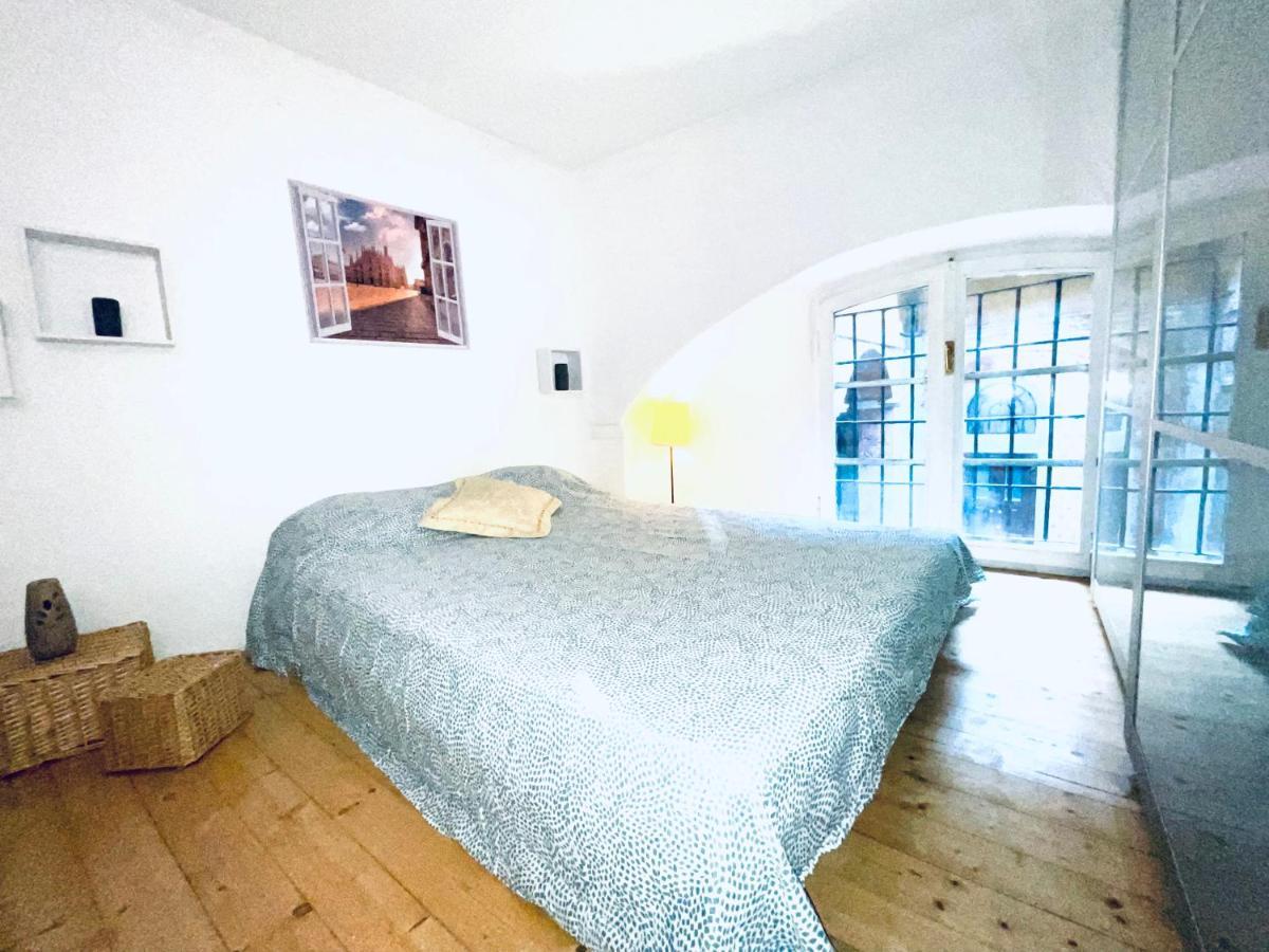 Apartment In 3 Minutes From Duomo Ingresso Via Dei Piatti Milan Exterior photo